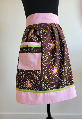 Seams Familiar! - 1/2 apron brown with dots, pink - S - 1