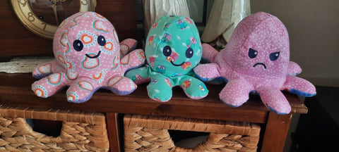 Lynnsembroidery - Octopus Stuffy - 1